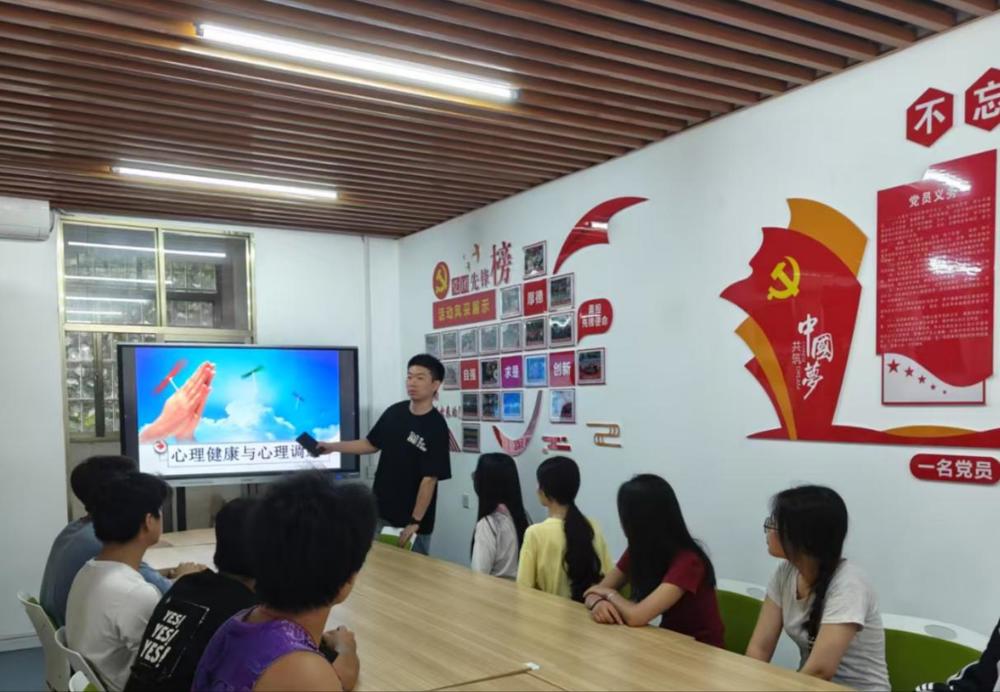 551ec4761f720594420ead1550f59c8