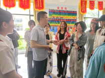 艺术学院师生赴静兰小学开展民族特色校服设计调研