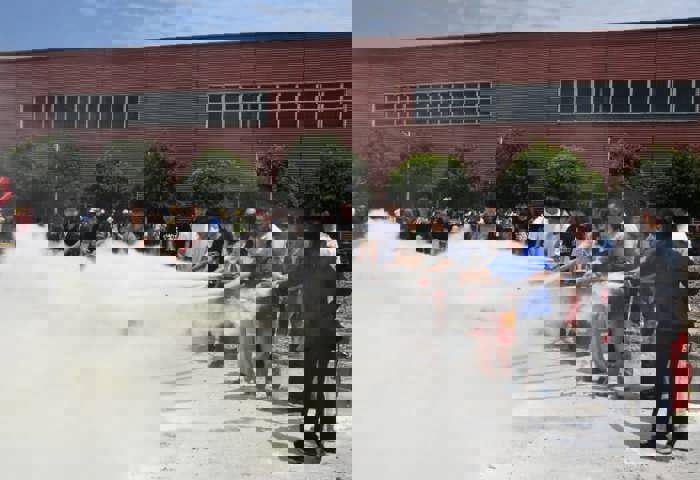 以演筑防 以练备战——我校开展2026年春季消防应急疏散演练