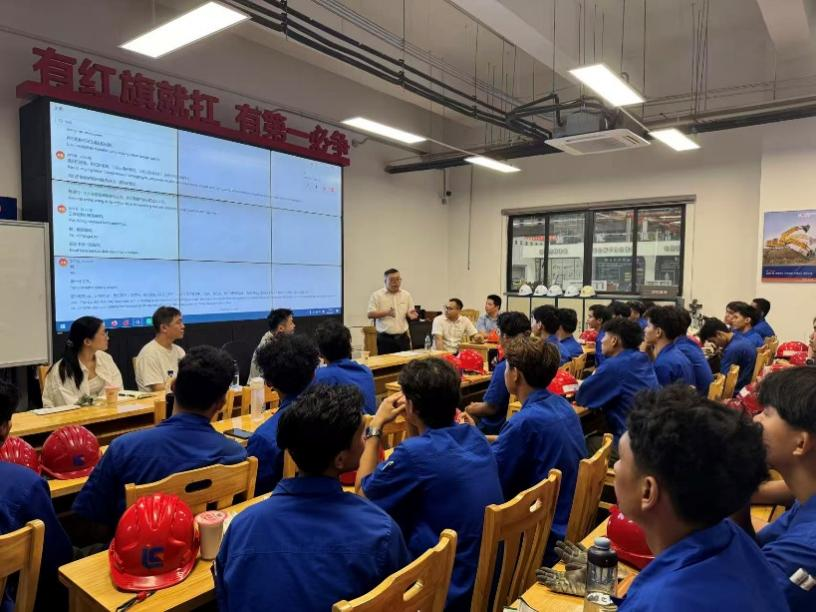 座谈会现场 座谈会现场