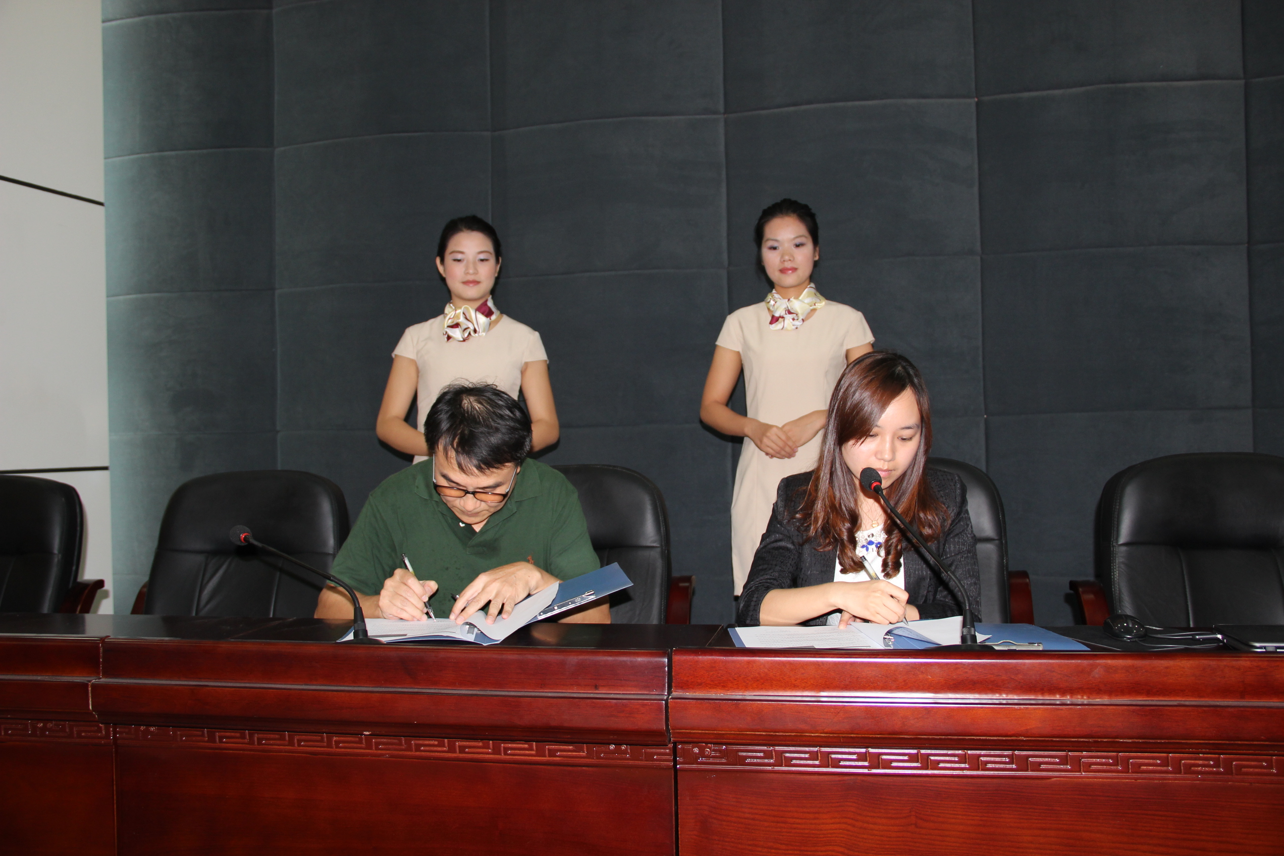 林若森副院长致欢迎辞