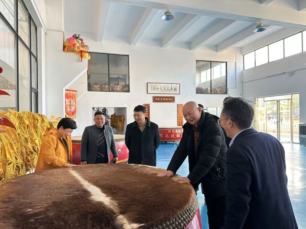 参观舞狮实践基地