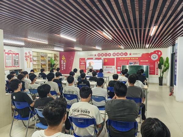 聚力学业解惑 赋能成长前行——机电工程学院开展期末复习与学习难点交流会