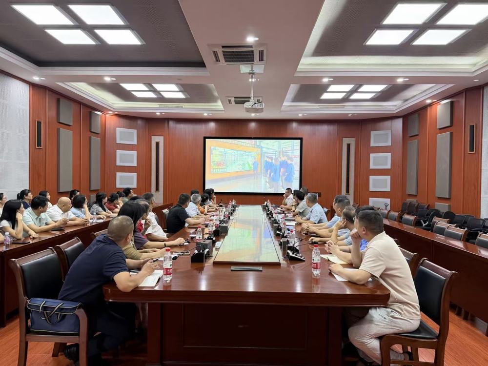 柳州市总工会与机电工程学院联合开展主题党日活动