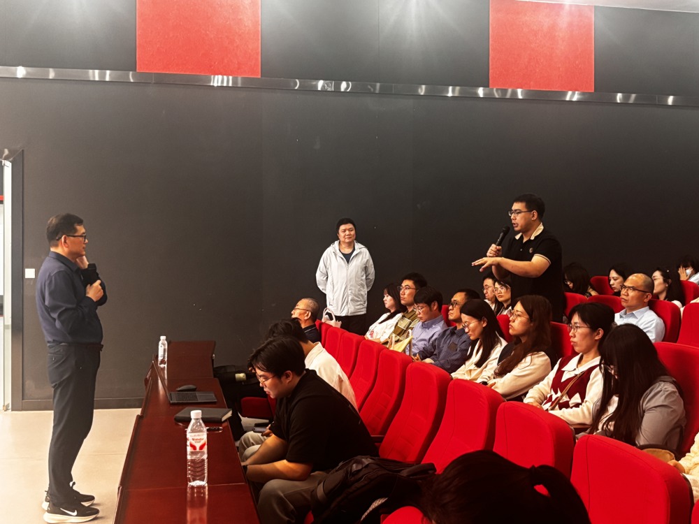 d091297d20eb4615679f12053b82786