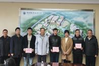 交流话初心 关怀暖人心——我校召开“组团式”帮扶教师座谈会