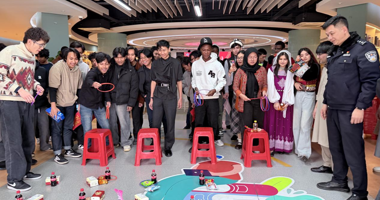 LZPU Holds a Cultural Experience Activity for International Students: "Appreciating the Charm of Spring Festival, Celebrating the Lunar New Year Together"