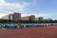 财经与物流管理学院举行“筑梦青春，职引未来”主题升旗仪式