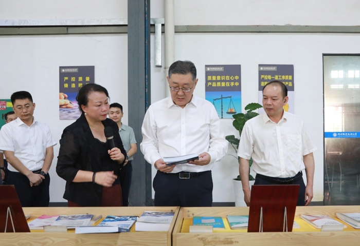 柳州市委书记张壮到我校调研