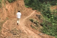 【聚焦精准扶贫】汗珠入土地生金--我校开展精准扶贫工作纪实(2)