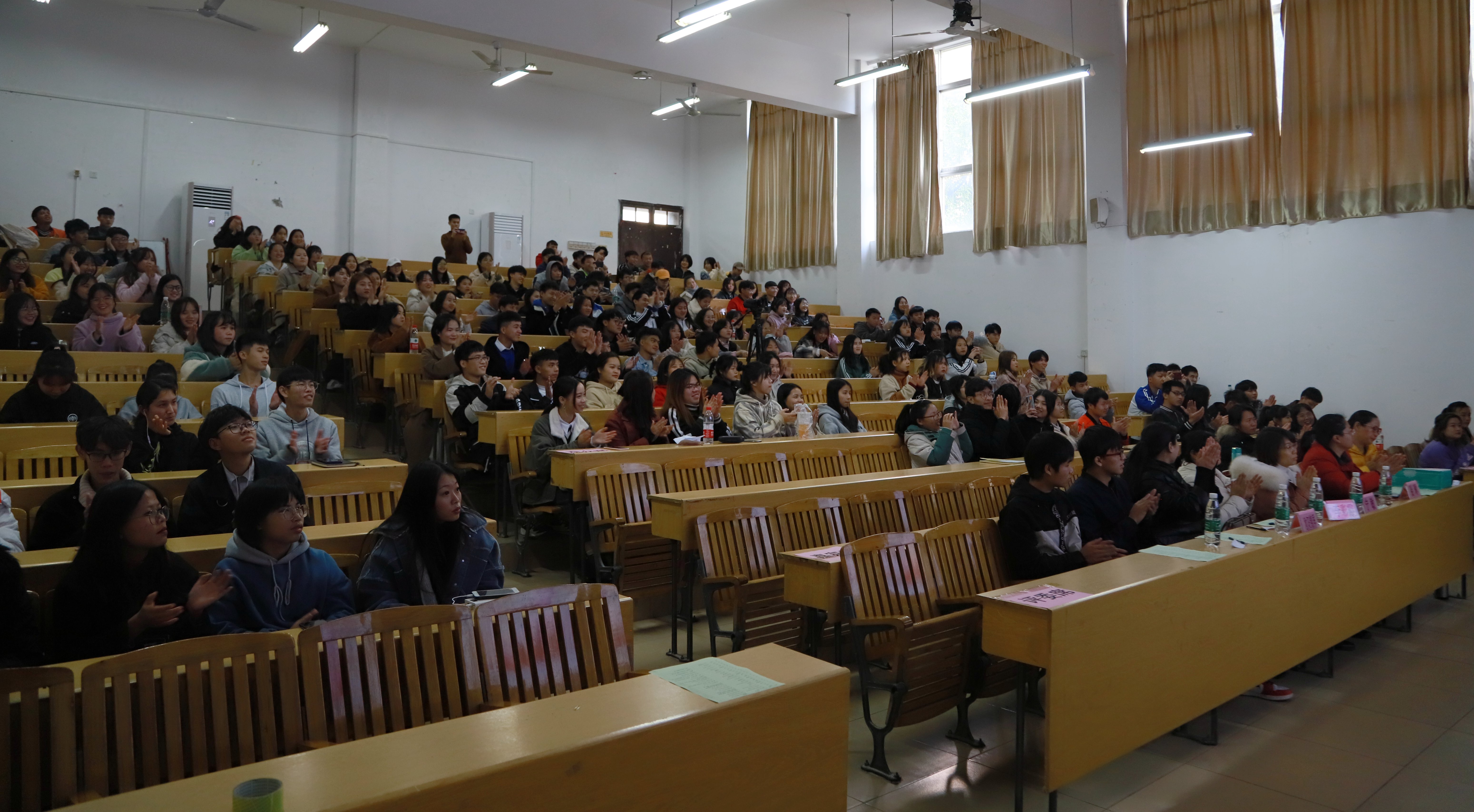 201912271834084168.jpg 201912271834084168.jpg