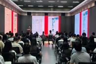马克思主义学院举办“职教学生读党报”一站式学生社区主题活动