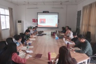 校党委直属六支部开展“不忘初心，铸魂育人”主题党课学习