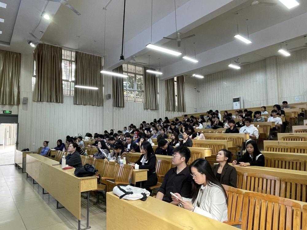 /Users/xintiandai/Desktop/2025下学期(新)/微信图片_20251031102906_2340_63.jpg微信图片_20251031102906_2340_63 /Users/xintiandai/Desktop/2025下学期(新)/微信图片_20251031102906_2340_63.jpg微信图片_20251031102906_2340_63