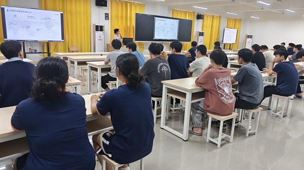 中创新航