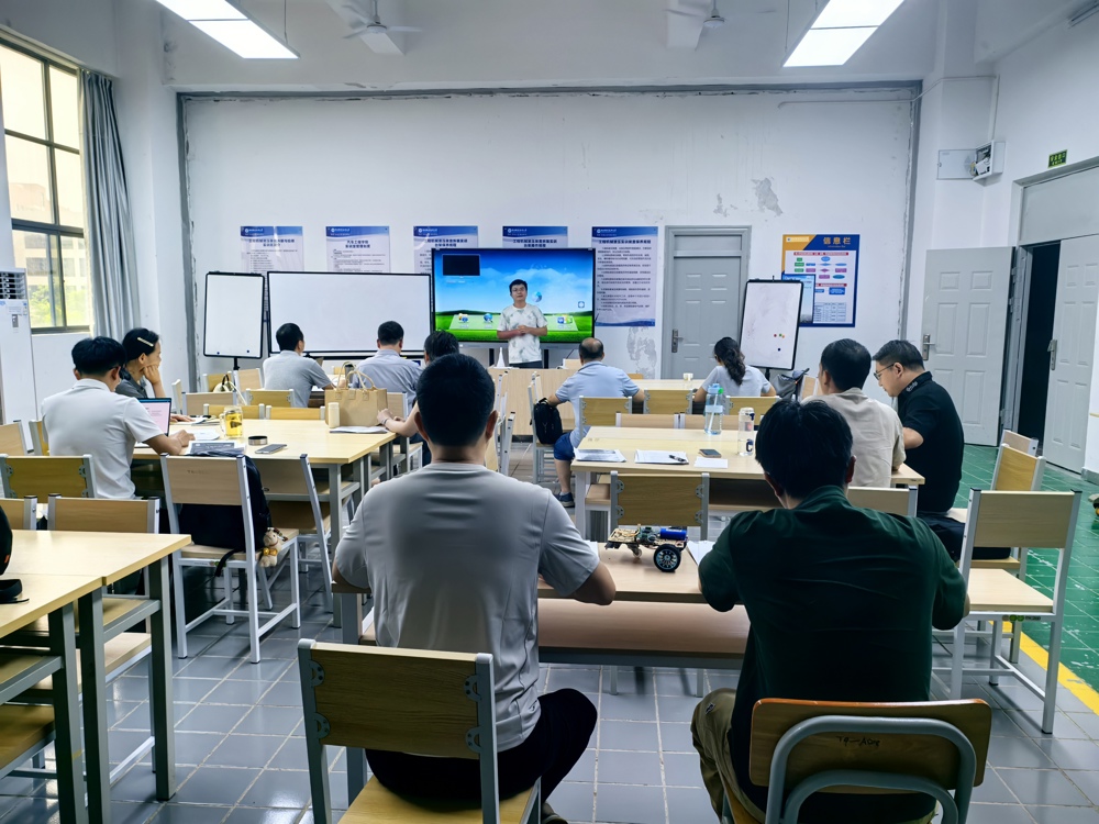 汽车工程学院开展入职满一年教职工公开课集中考核