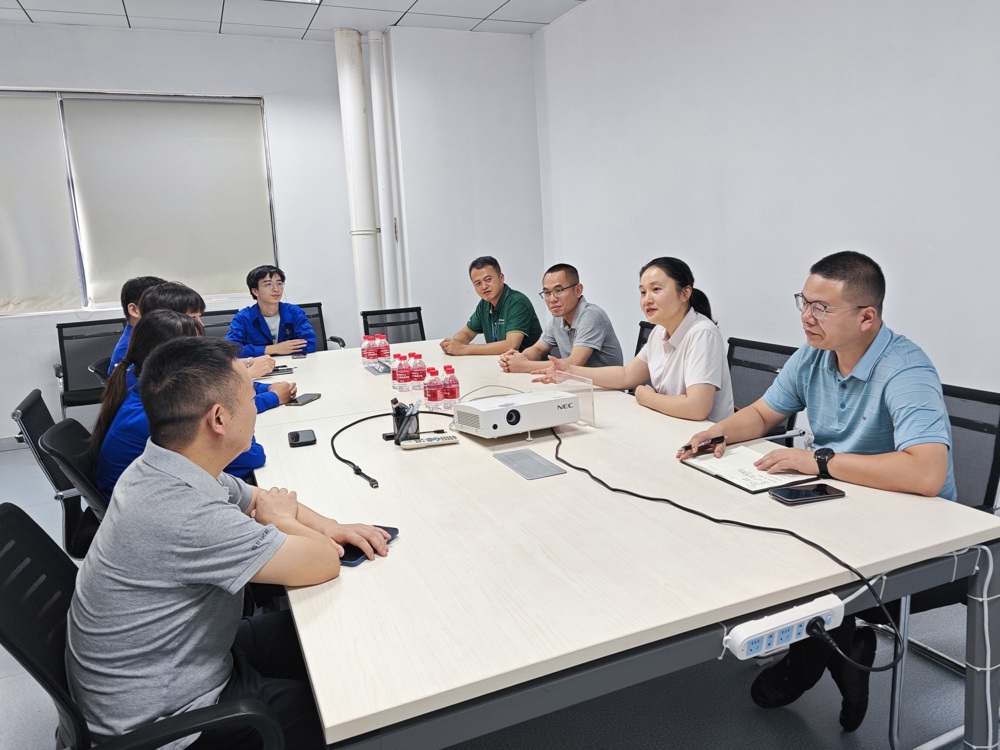 在柳州赛克科技发展有限公司座谈交流