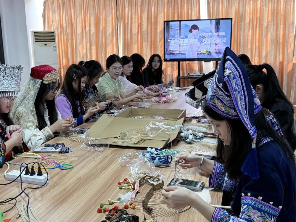 3303ffbed57eec7c5acd56462f607007