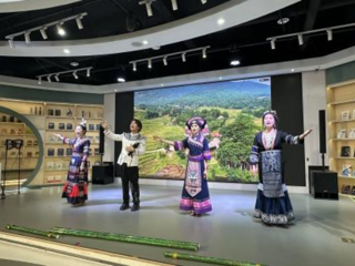 艺术学院音乐教育专业学生参加越南鲁班工坊学生人工智能研学团开营仪式