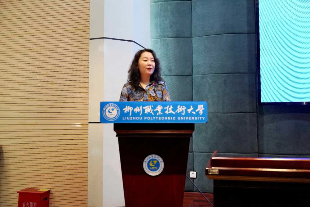 艺术学院院长雍佳作院校代表发言