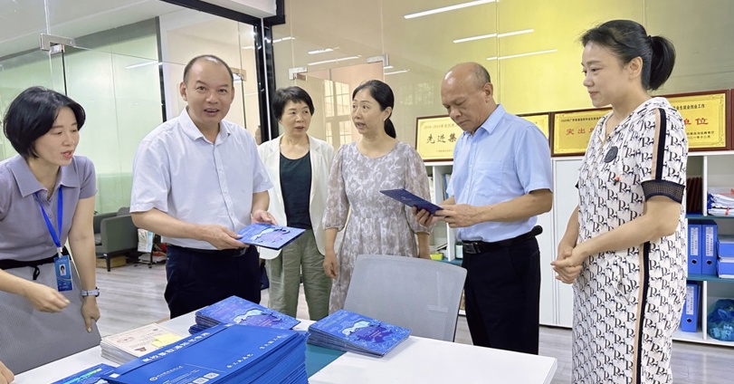 校长甘金明到招生就业处调研2025年普高招生录取工作