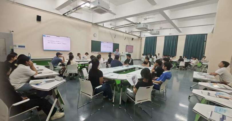 精准赋能促就业 扬帆起航启新程——我校2025年“宏志助航计划”就业能力培训班正式启动